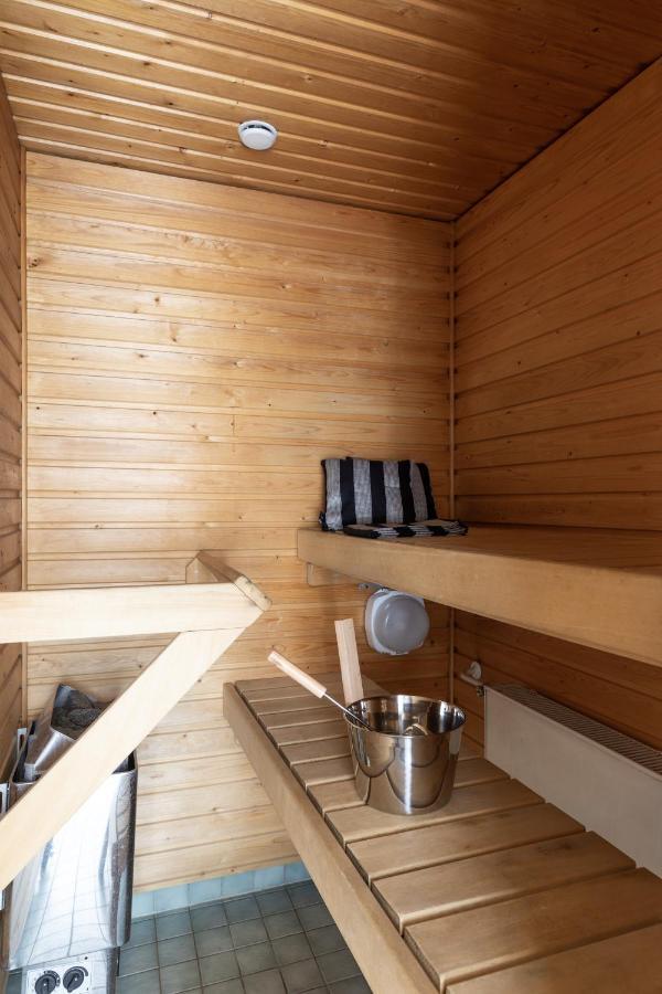 Sleepwell Apartments Allinkatu With Private Sauna And Parking Турку Екстериор снимка